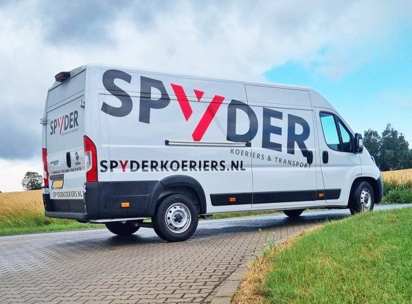 Bedrijfswagen-belettering - Veldhuizen Grafisch Effect - Barneveld